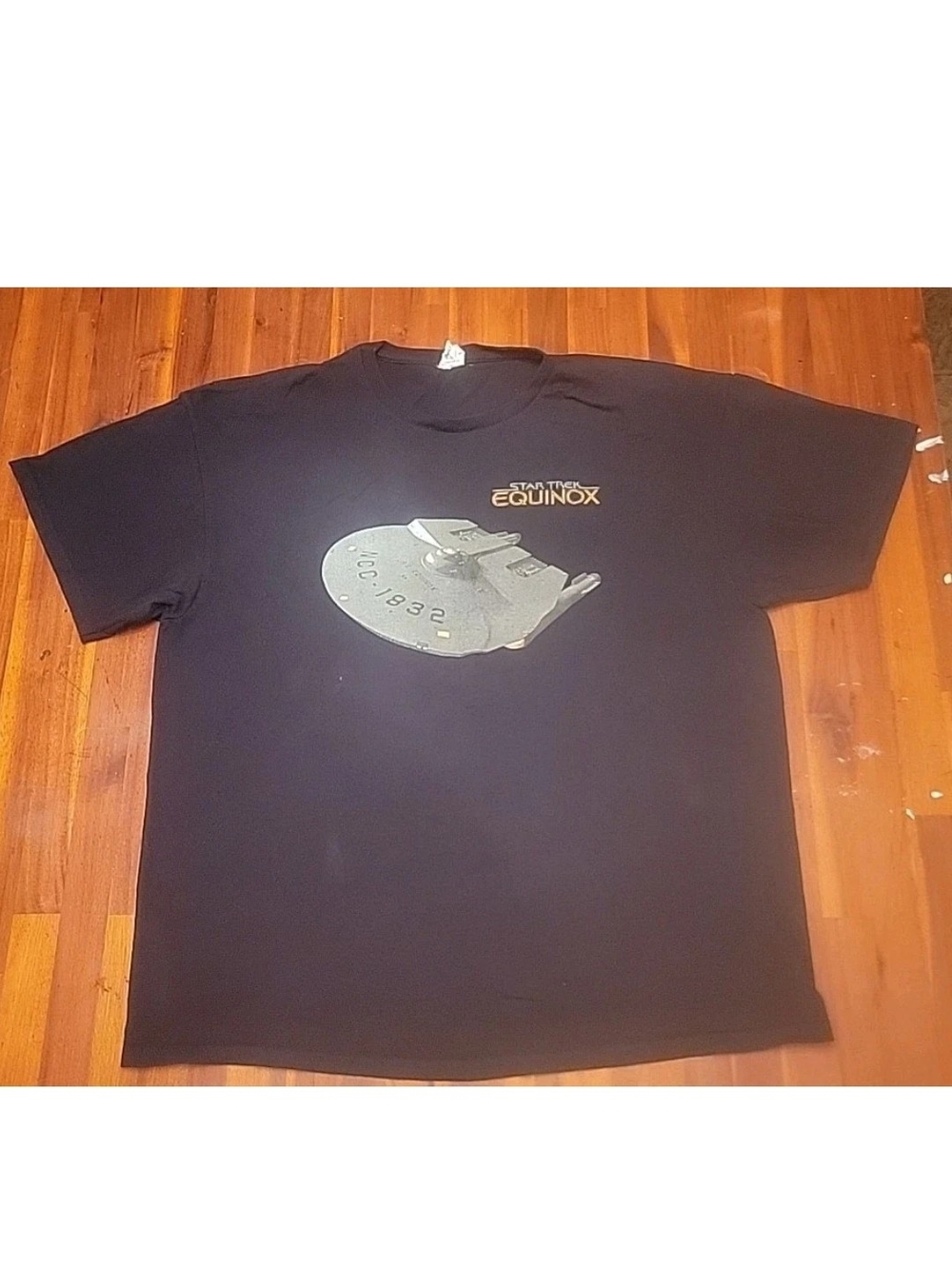 vintage 1990s Mid 2000s Star Trek Equinox T-Shirt Voyager 1832 XL promo
